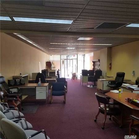 Amityville: 204 Broadway, Amityville, NY , Suffolk County, NY 11701